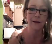 Una mamma arrapata via webcam